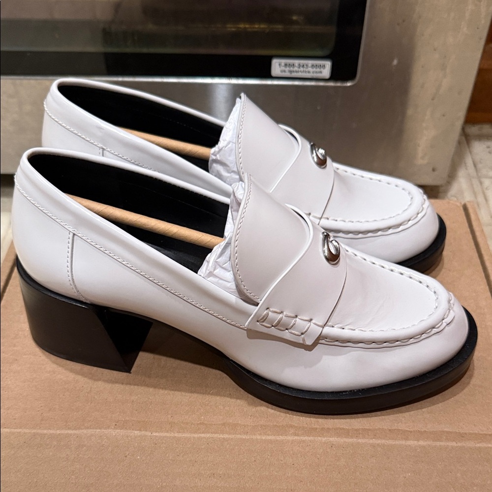Coach Women's Natalie Leather Loafer - size 8 - Picture 3 of 16